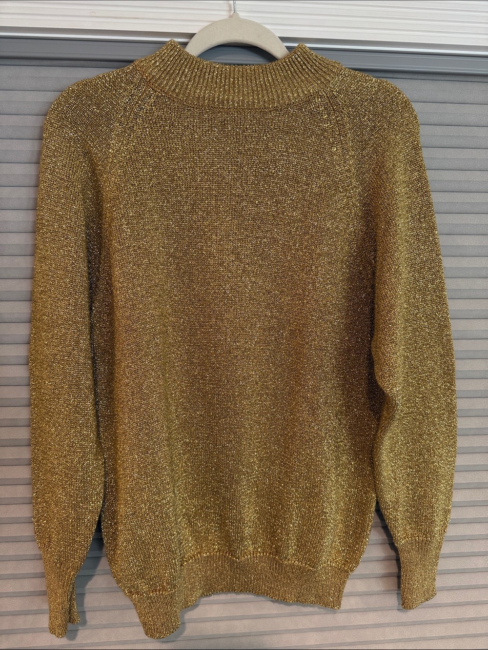 Liz Claiborne Metallic Gold Knit women’s Sweater - Classic Crewneck